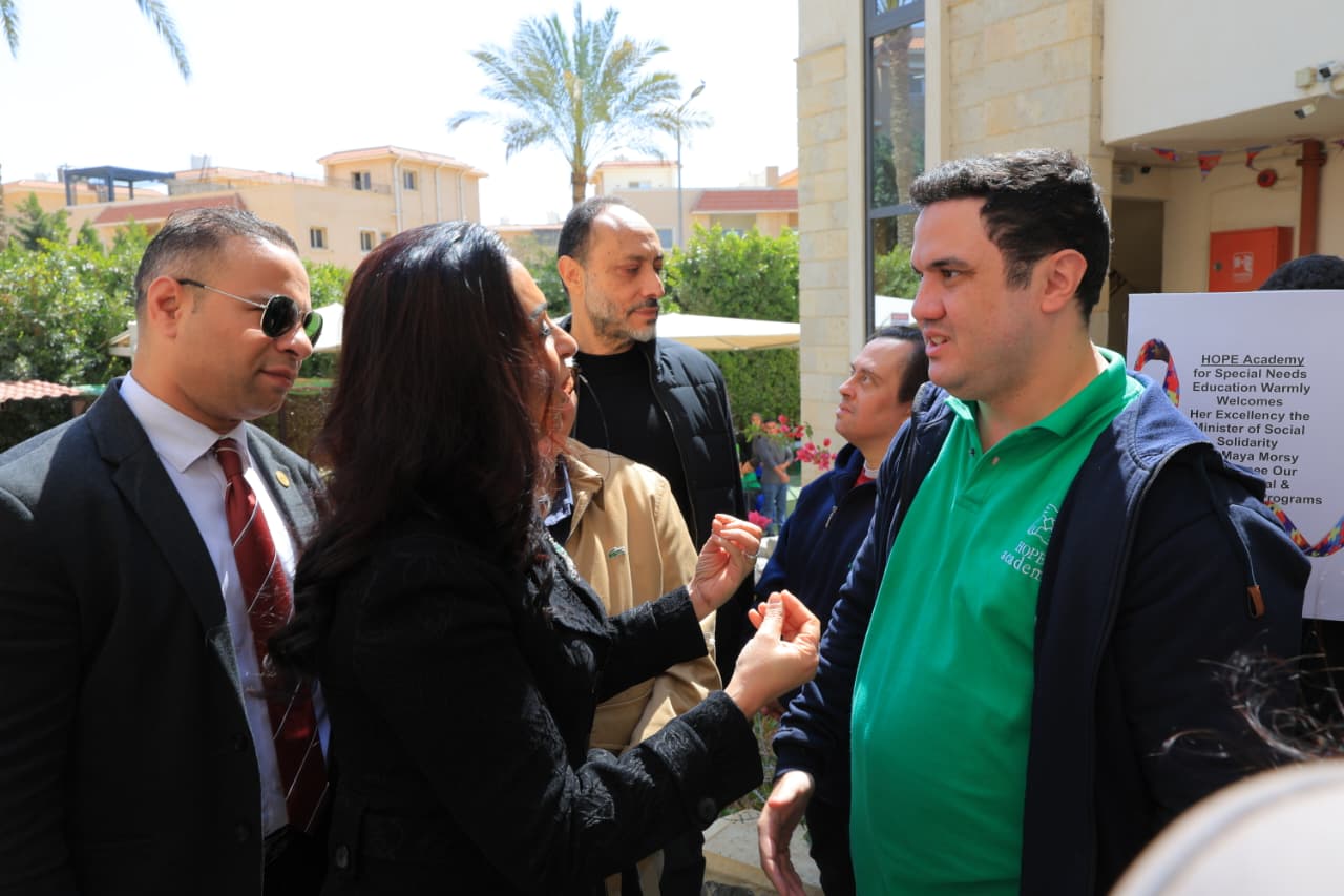 وزيرة التضامن تتفقد "مطبخ الملائكة" لذوي الإعاقة"