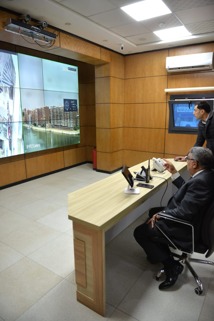 1000393699 1000393699