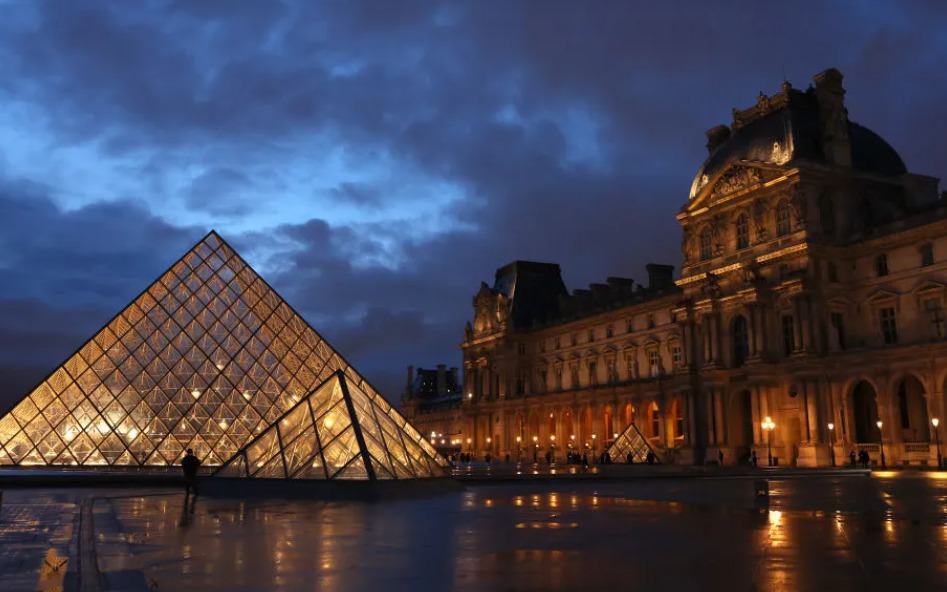 متحف اللوفر