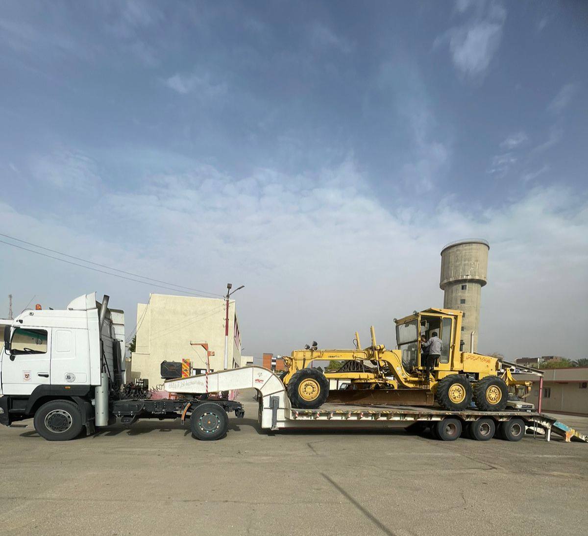 معدات ثقيلة معدات ثقيلة