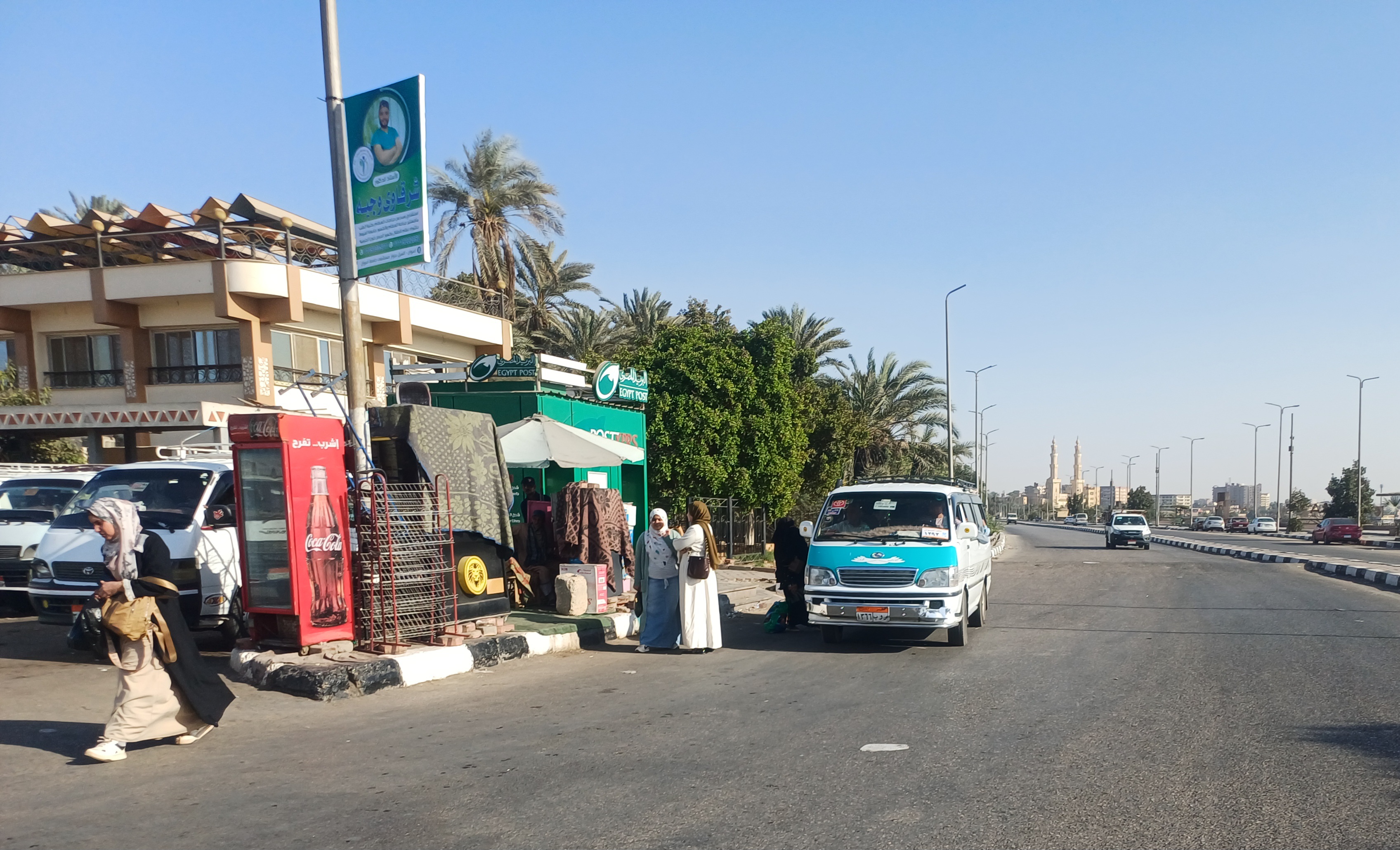 السيارات فى شوارع أسوان