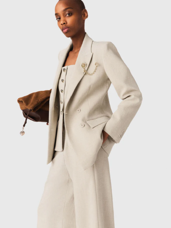 بدلة كلاسيكية