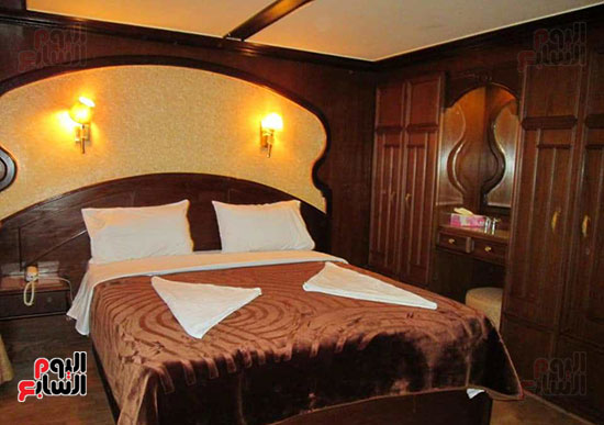 تجهيزات-غرف-النوم-داخل-الدهبيات-النيلية-بالأقصر