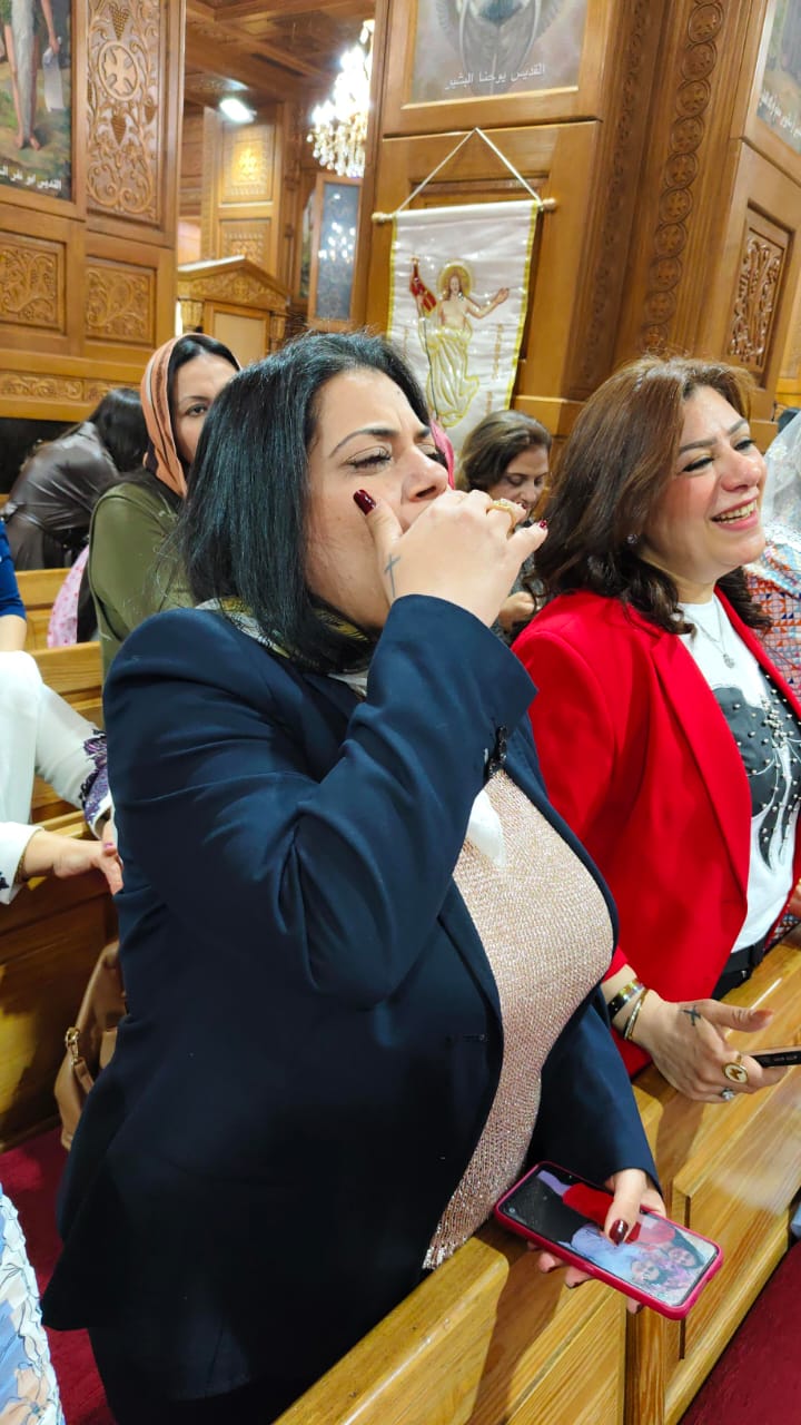 فرحة في الكنيسة