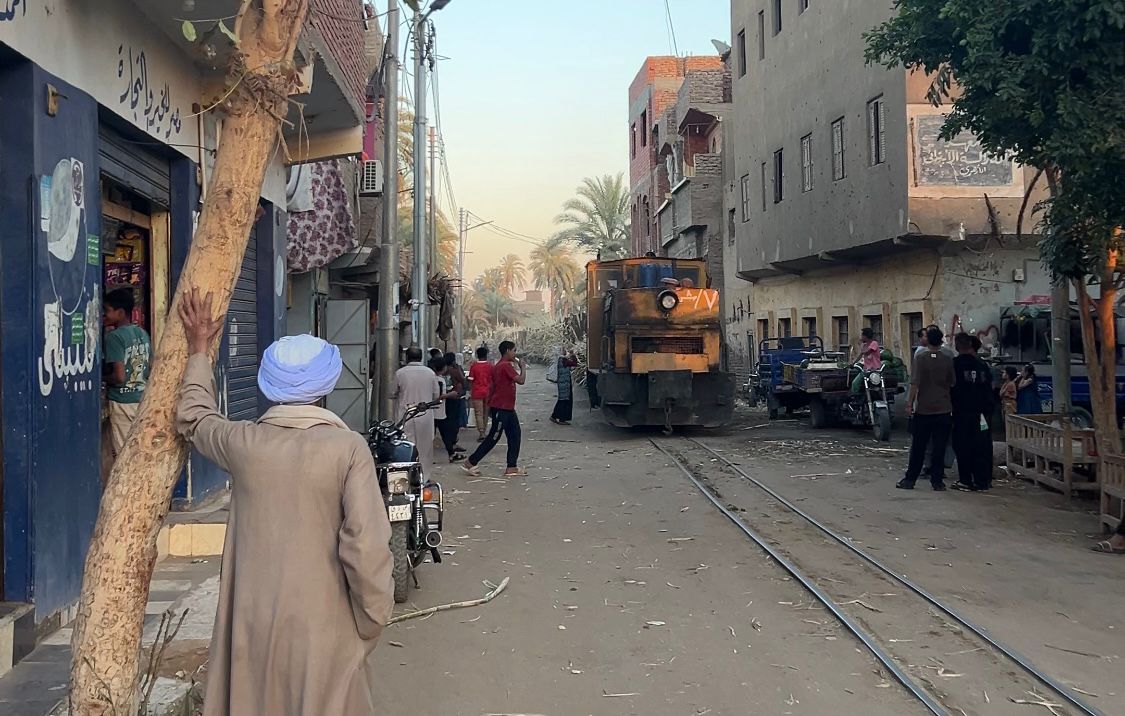 مرور قطار القصب