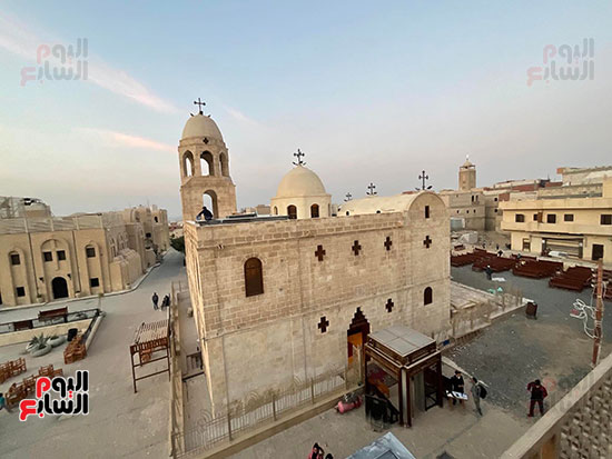 دير السيدة العذراء ويسمى أيضا بكنيسة جبل الطير