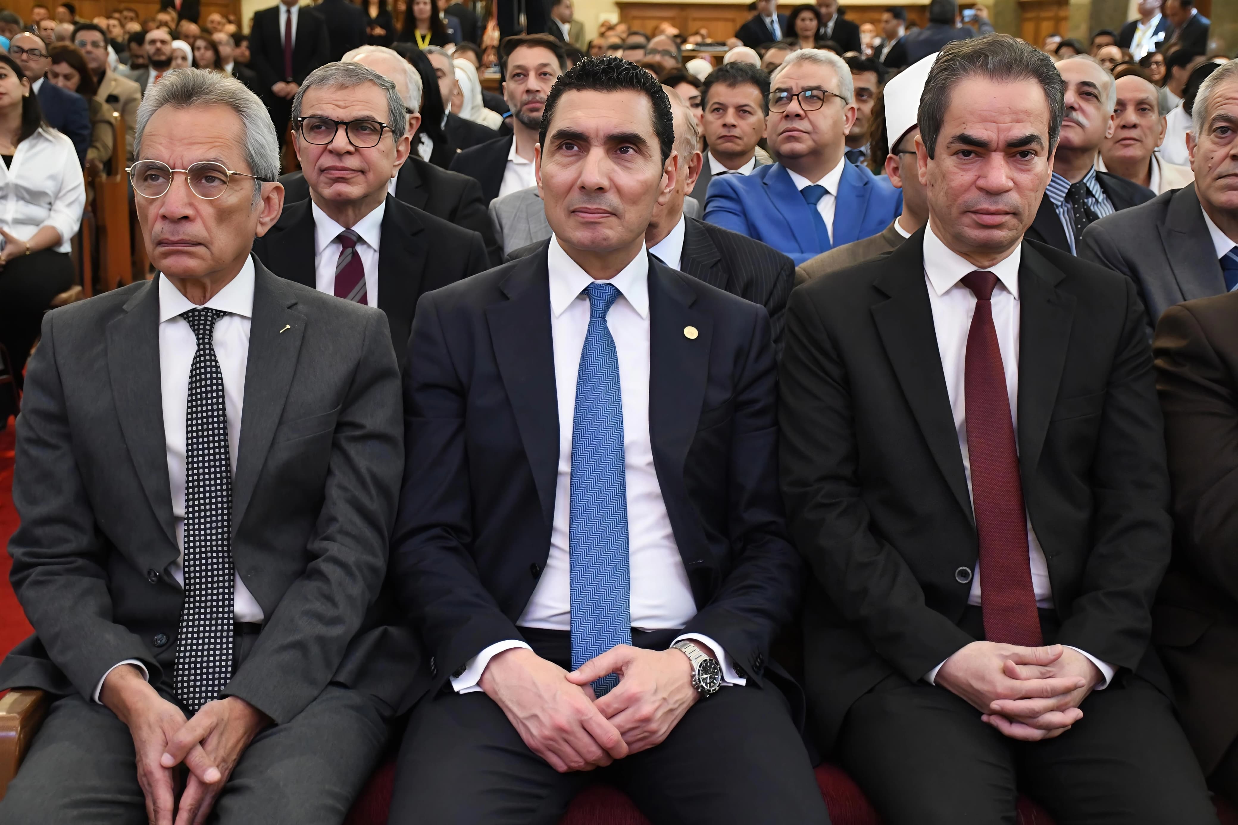 وزير الشباب والرياضة