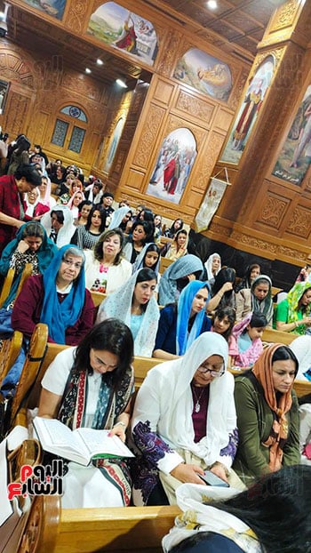 حضور كبير على قداس عيد القيامة