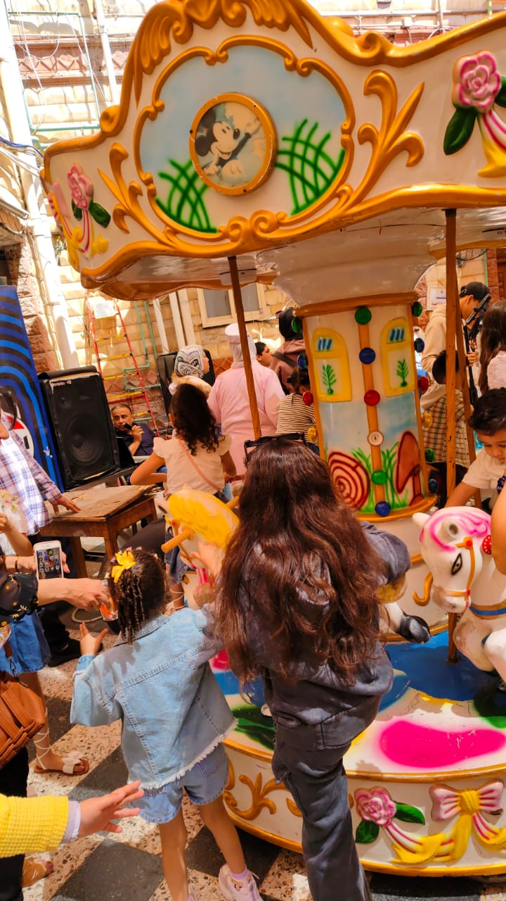 العاب اطفال بالكنيسة