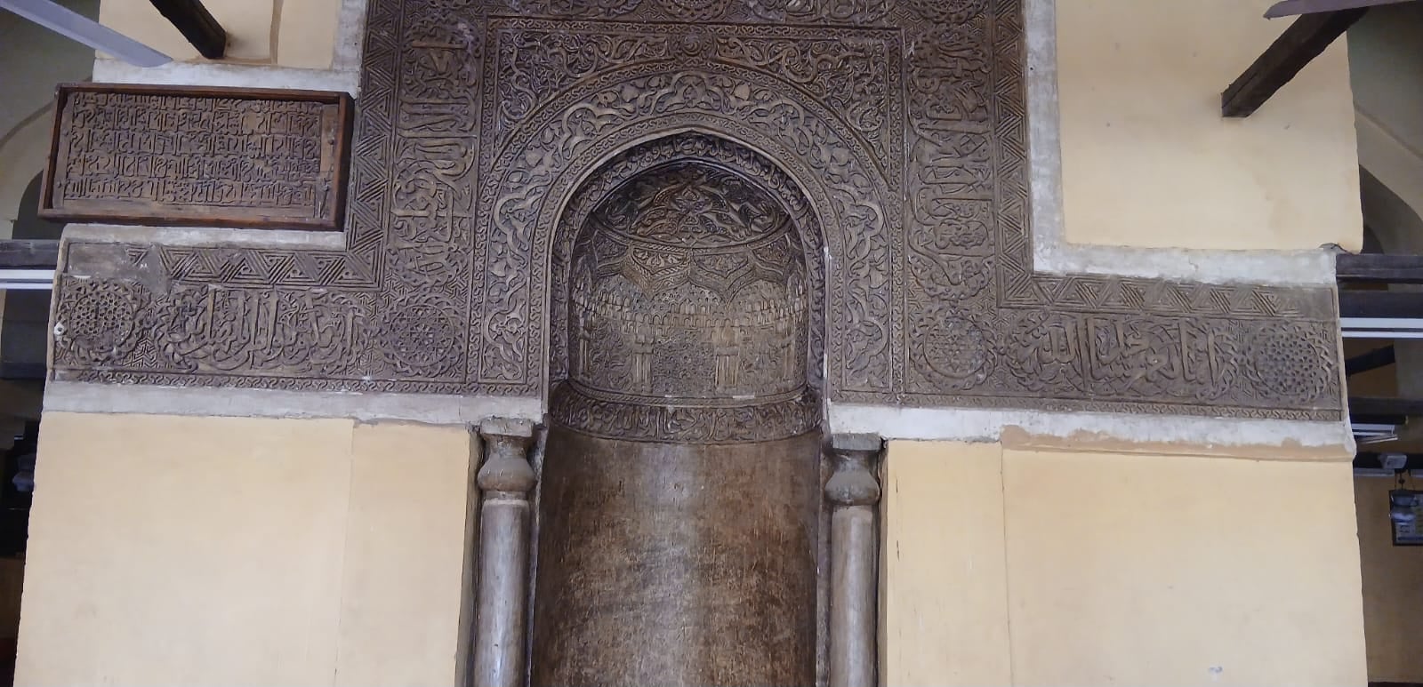 محراب المسجد العمري 