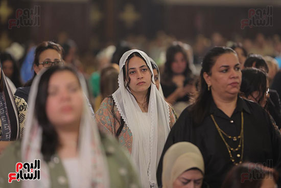 حضور قداس عيد القيامة (2)