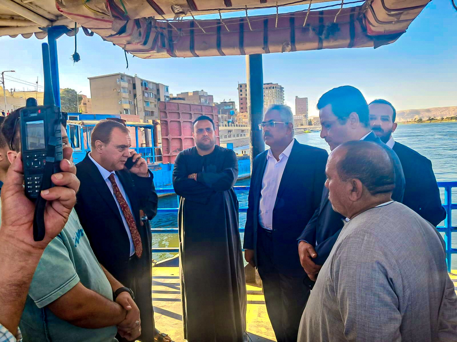 نائب المحافظ والسكرتير العام