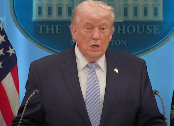 الرئيس الأمريكي دونالد ترامب