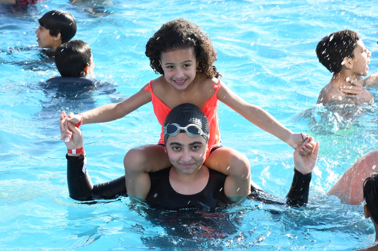 فرحة الاطفال في الجزيرة 2 احتفالا بشم النسيم