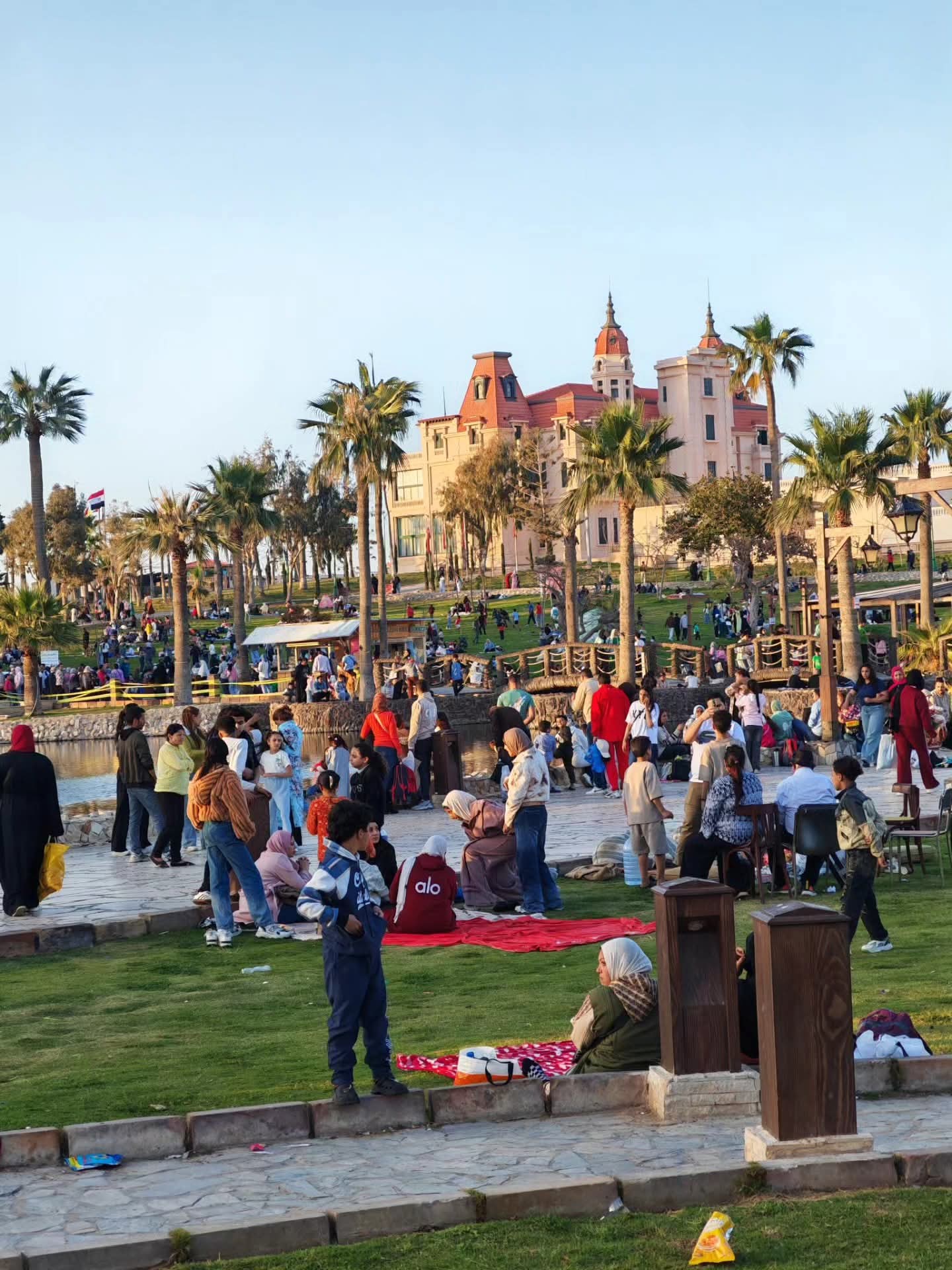 زحام حديقة المنتزة