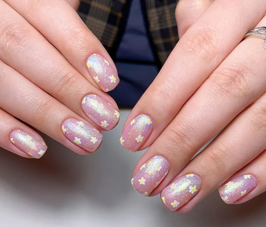 اظافر لامعة مناسبة لشم النسيم اظافر لامعة مناسبة لشم النسيم