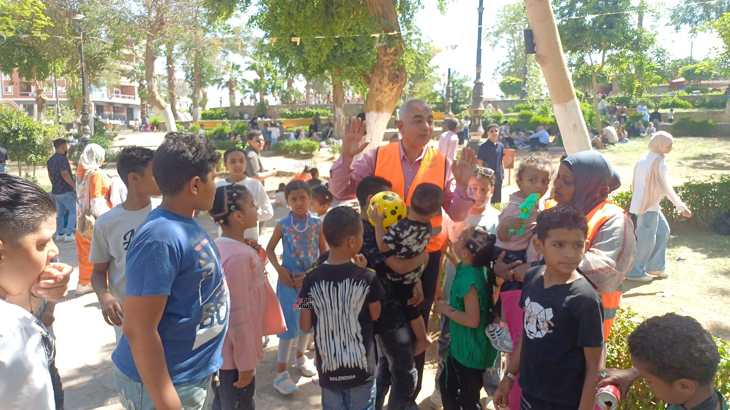 إدارة-الحدائق-تحتفل-مع-المواطنين