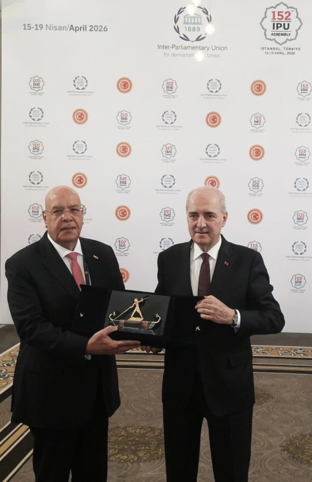 07d5825f-0353-4875-bfa7-35bd35c30eba 07d5825f-0353-4875-bfa7-35bd35c30eba