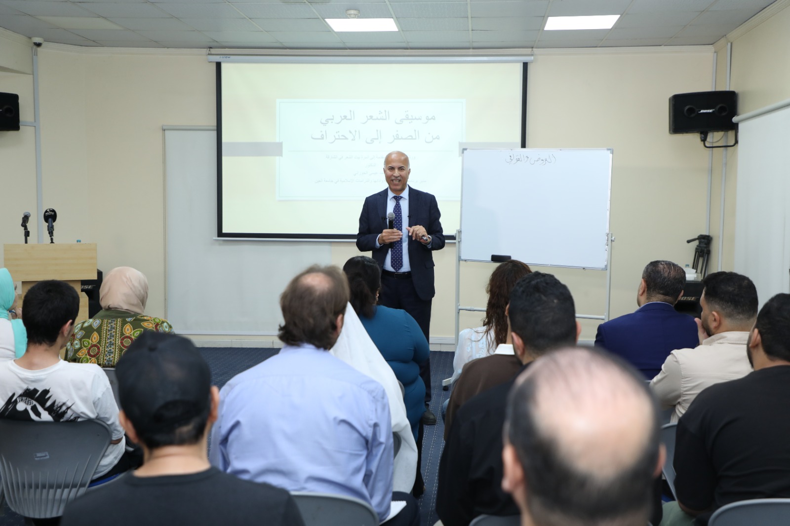 جانب من الورشة جانب من الورشة
