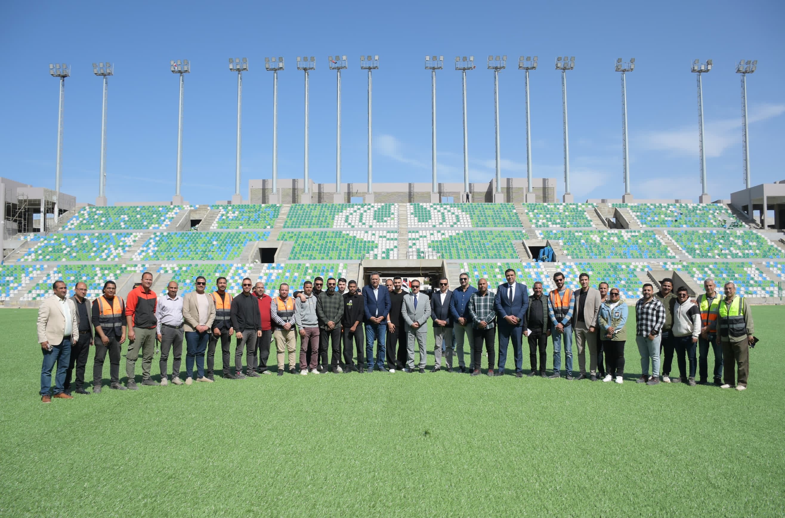 زيارة المحافظ للاستاد زيارة المحافظ للاستاد