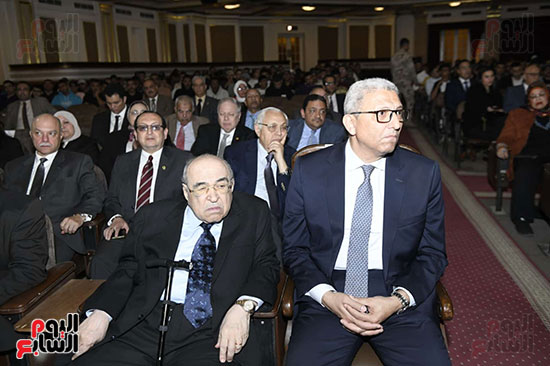 حفل التأبين بمشاركة وزراء وسياسيين حفل التأبين بمشاركة وزراء وسياسيين