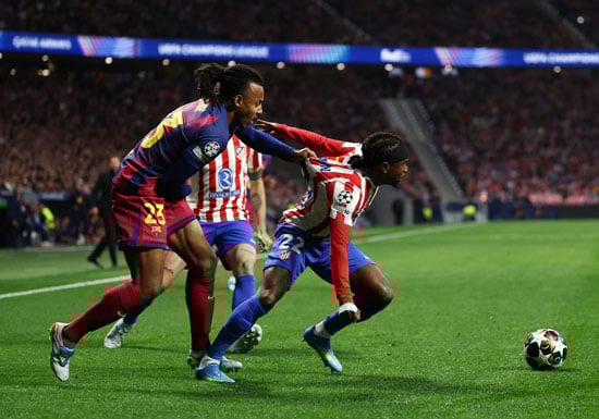 مباراة أتليتكو وبرشلونة مباراة أتليتكو وبرشلونة