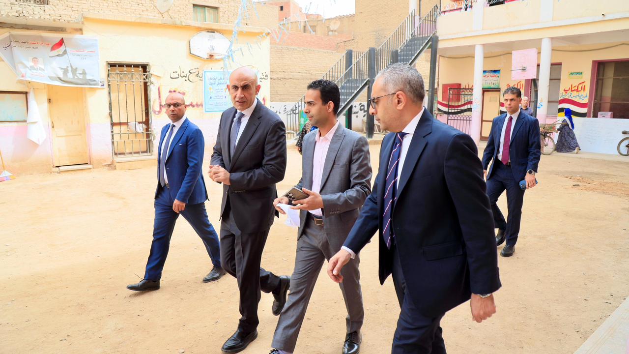 وزير التعليم والدكتور أحمد المحمدى