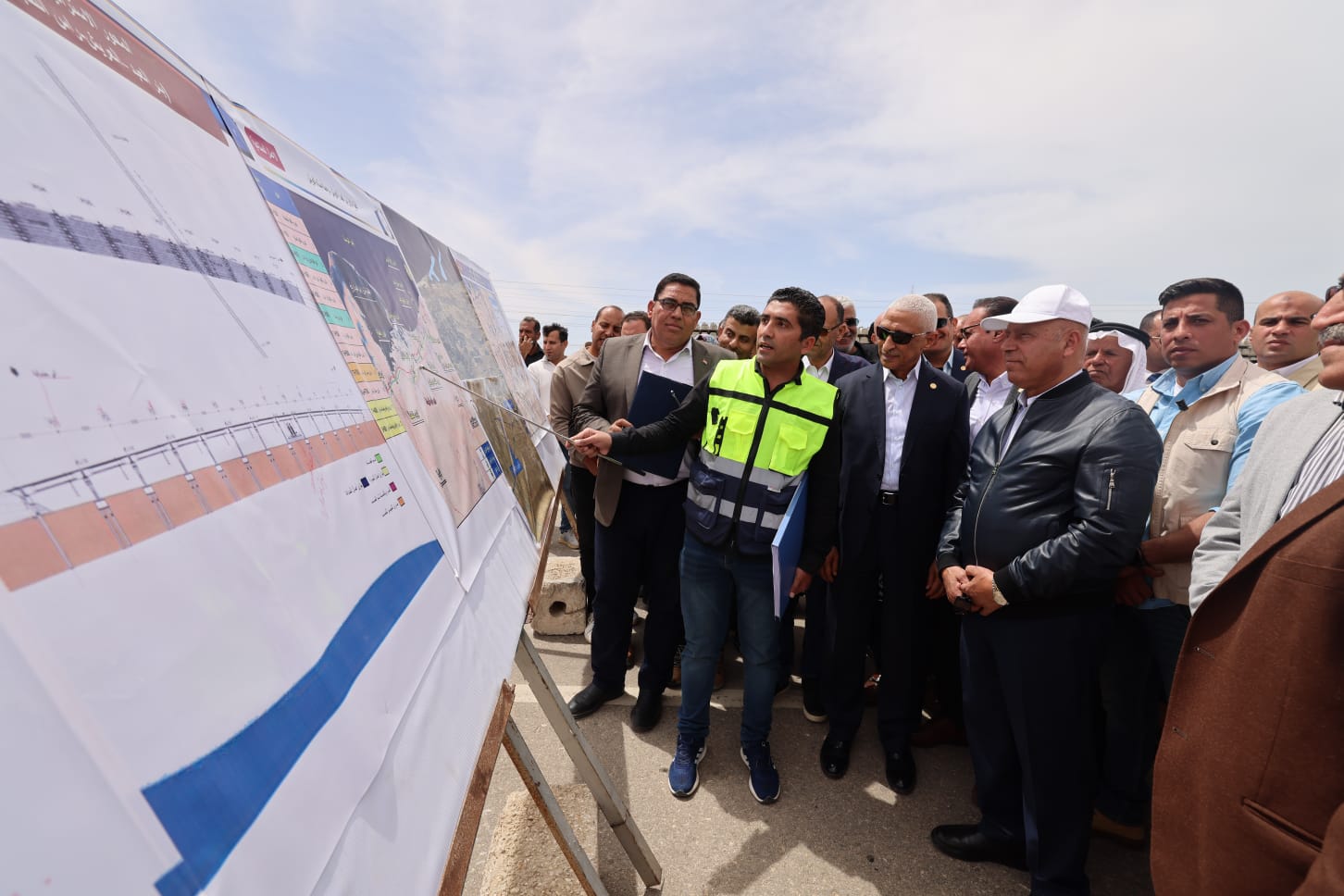 وزير النقل يتفقد مشروع خط سكة حديد "بئر العبد - العريش - طابا"