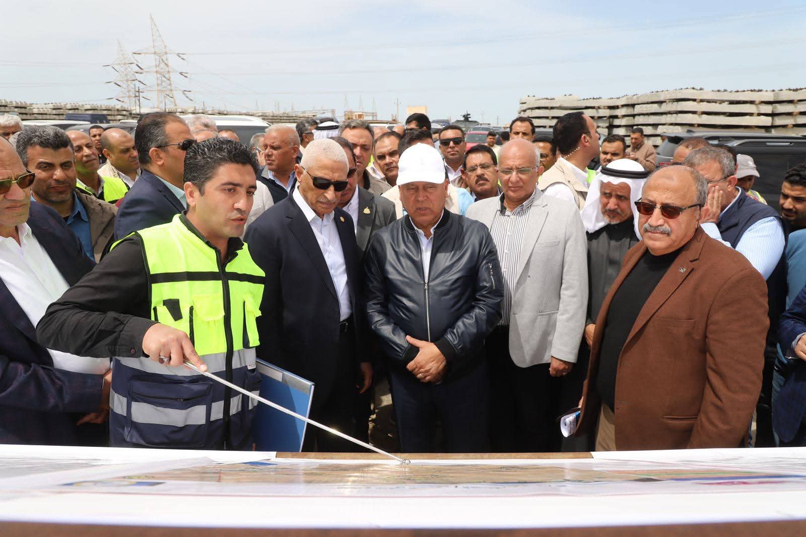 وزير النقل يتفقد مشروع خط سكة حديد "بئر العبد - العريش - طابا"