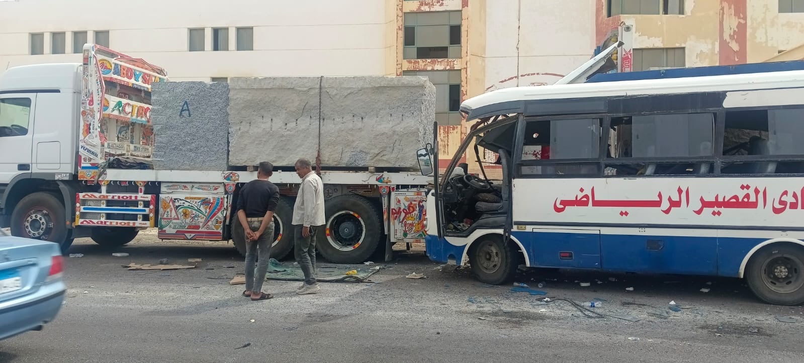 حادث تصادم اتوبيس