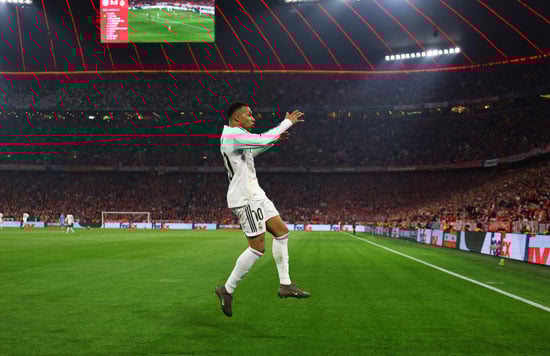 احتفال مبابى بالهدف