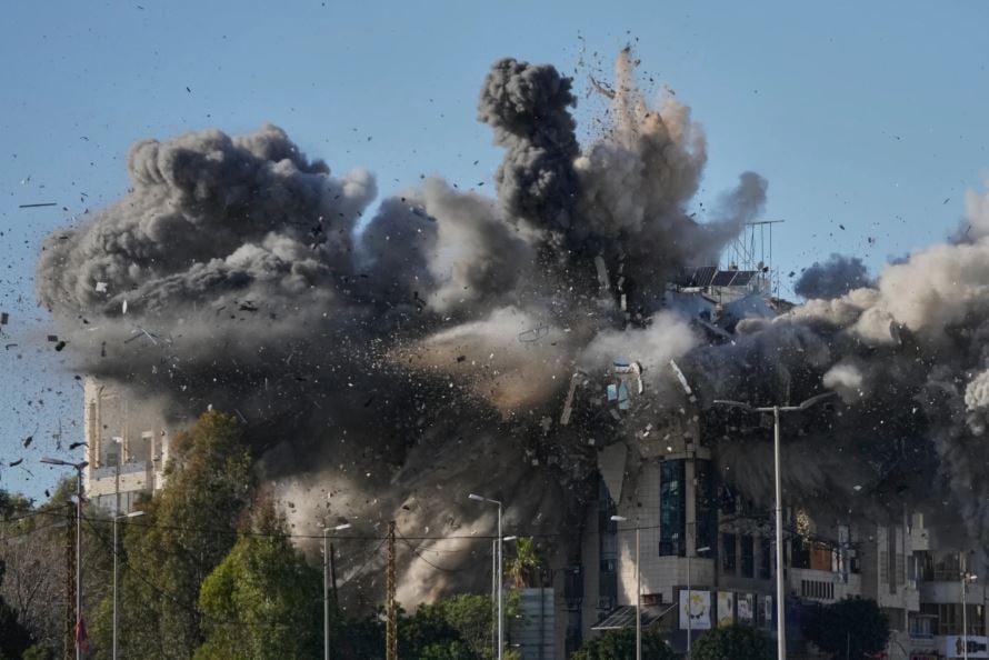 الكاميرا حول العالم.. أجمل اللقطات فى أسبوع احتفالات الربيع  (4)