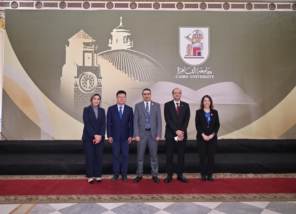 تعاون بين جامعة القاهرة وجامعة نورث ويست الصينية