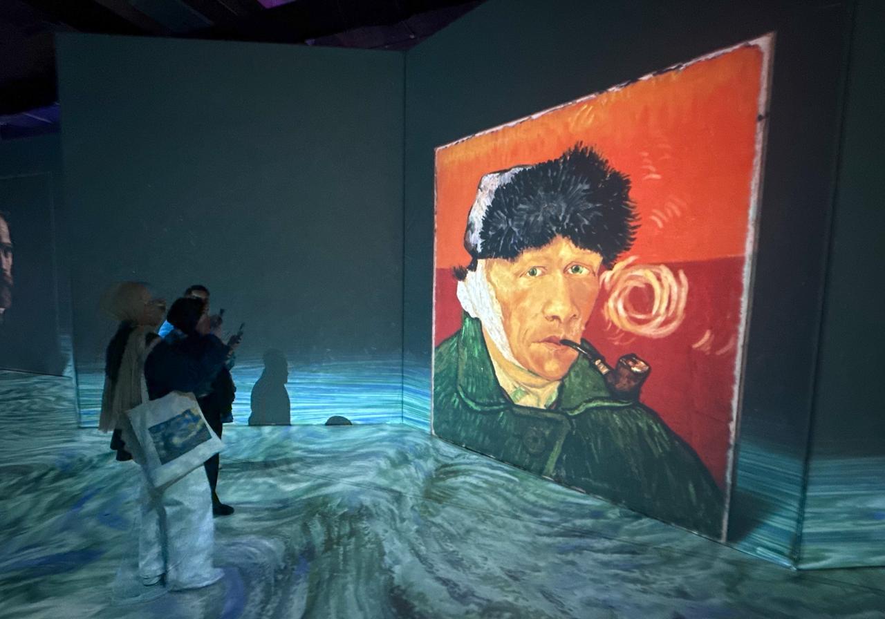 إحدى لوحات الفنان الراحل إحدى لوحات الفنان الراحل