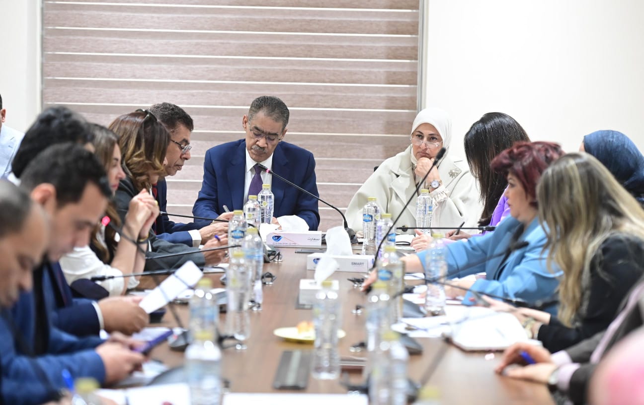 اجتماع لجنة الإعلام بمجلس النوا (3)