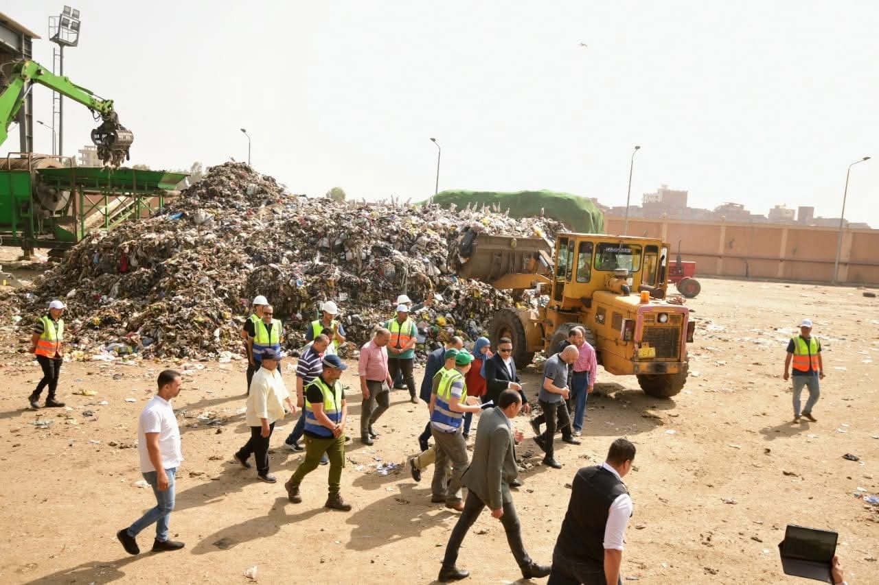 مصنع تدوير القمامة بسندوب (9)