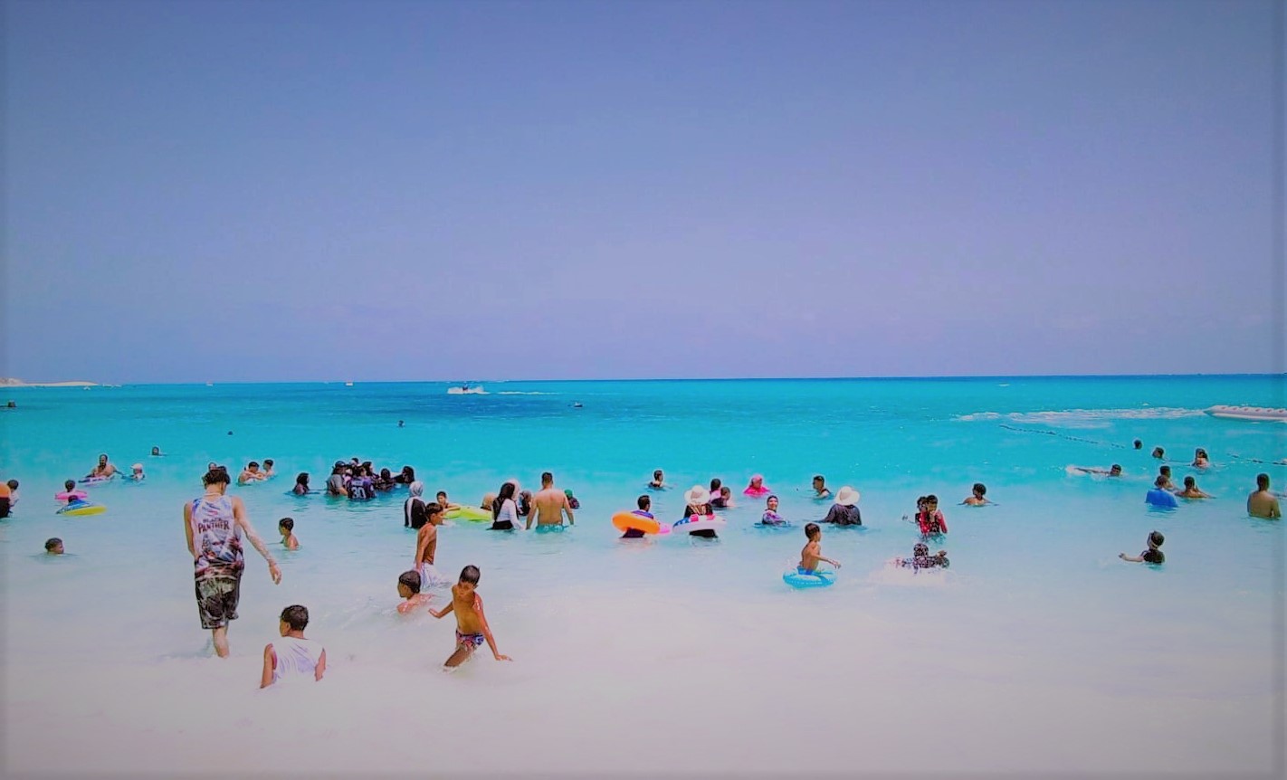 شاطئ الابيض في مطروح