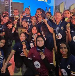 لاعبات الصيد