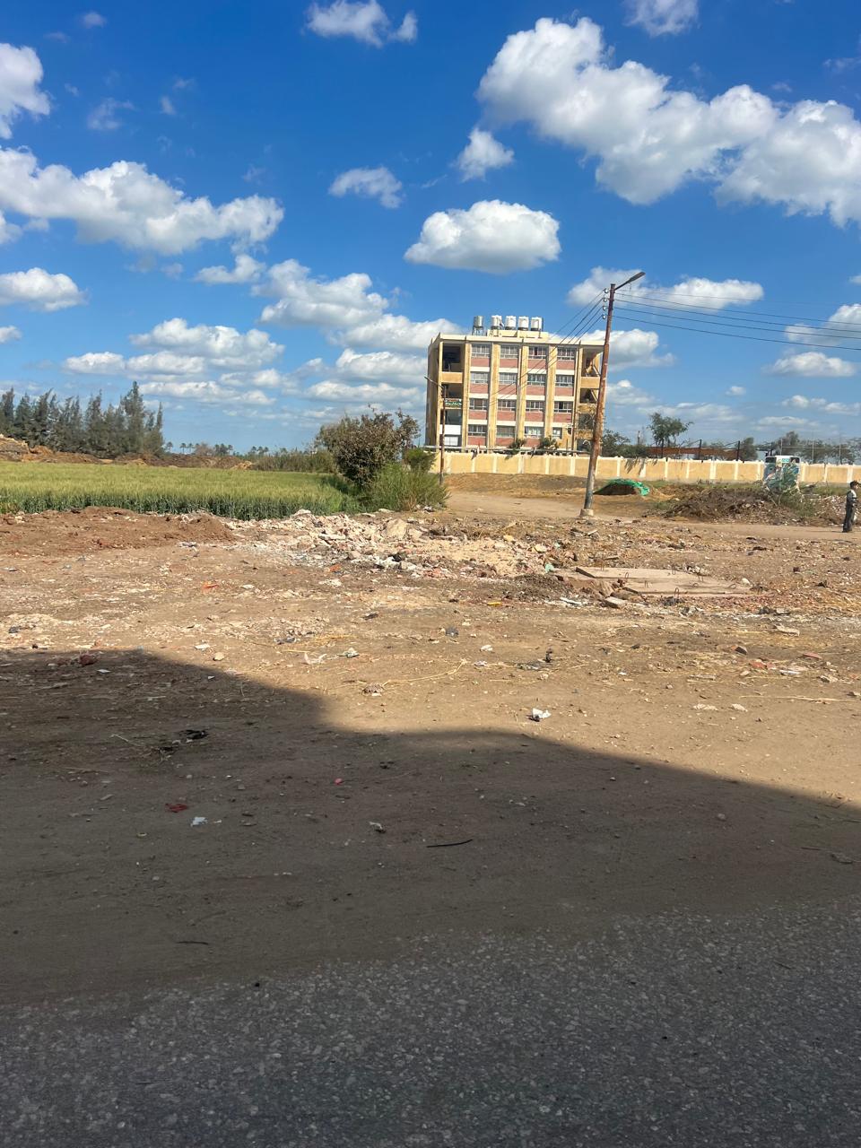 طريق دخول مدرسة بعد تغطية المصرف