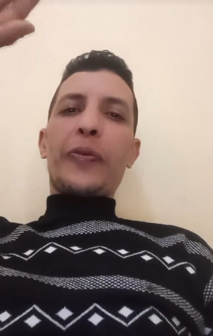 "إسلام الضائع" خلال البث المباشر 