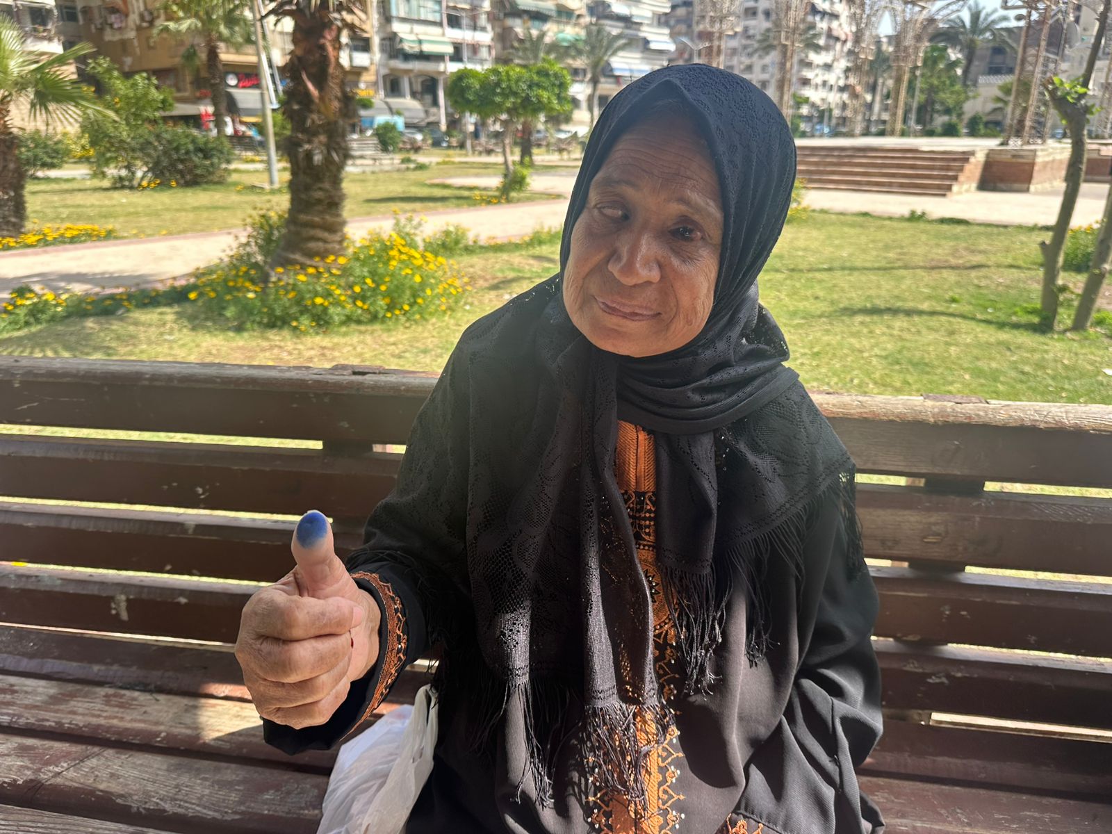 امضائها لاستلام المحل