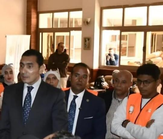 خلال لقاء وزير الشباب