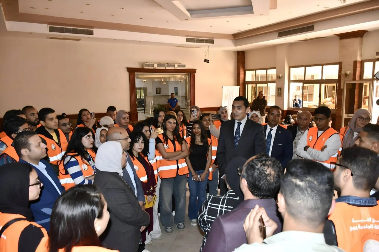 طلاب اعلام عين شمس يشاركون فى الرحلة