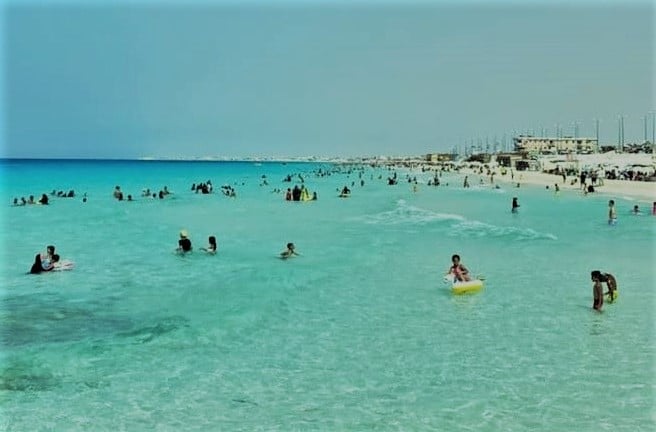 شاطئ عروس الابيض