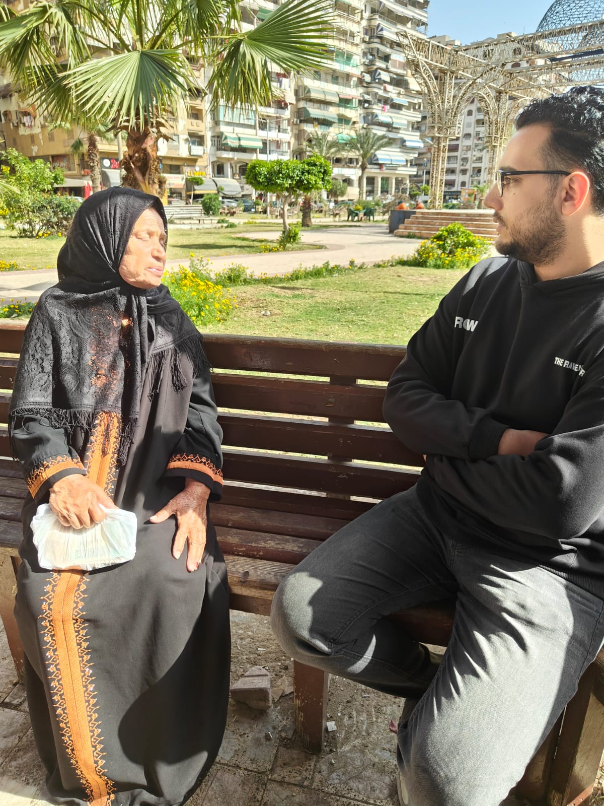 تواجد السيدة العجوز