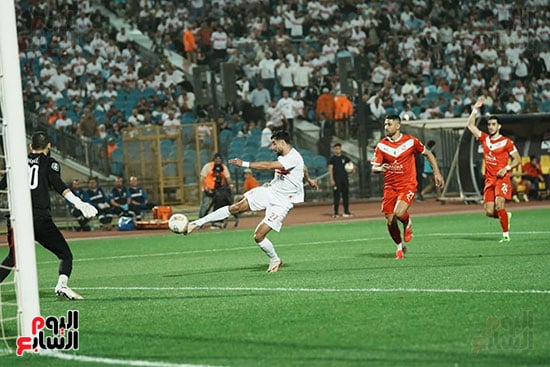 قذيفة من عدي الدباغ