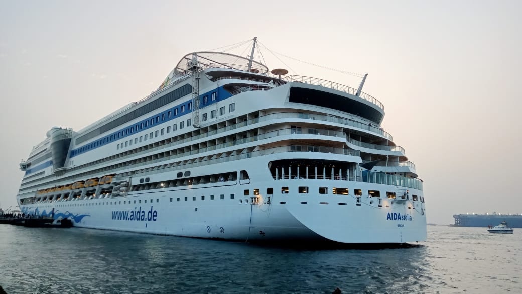 السفينة ببورسعيد