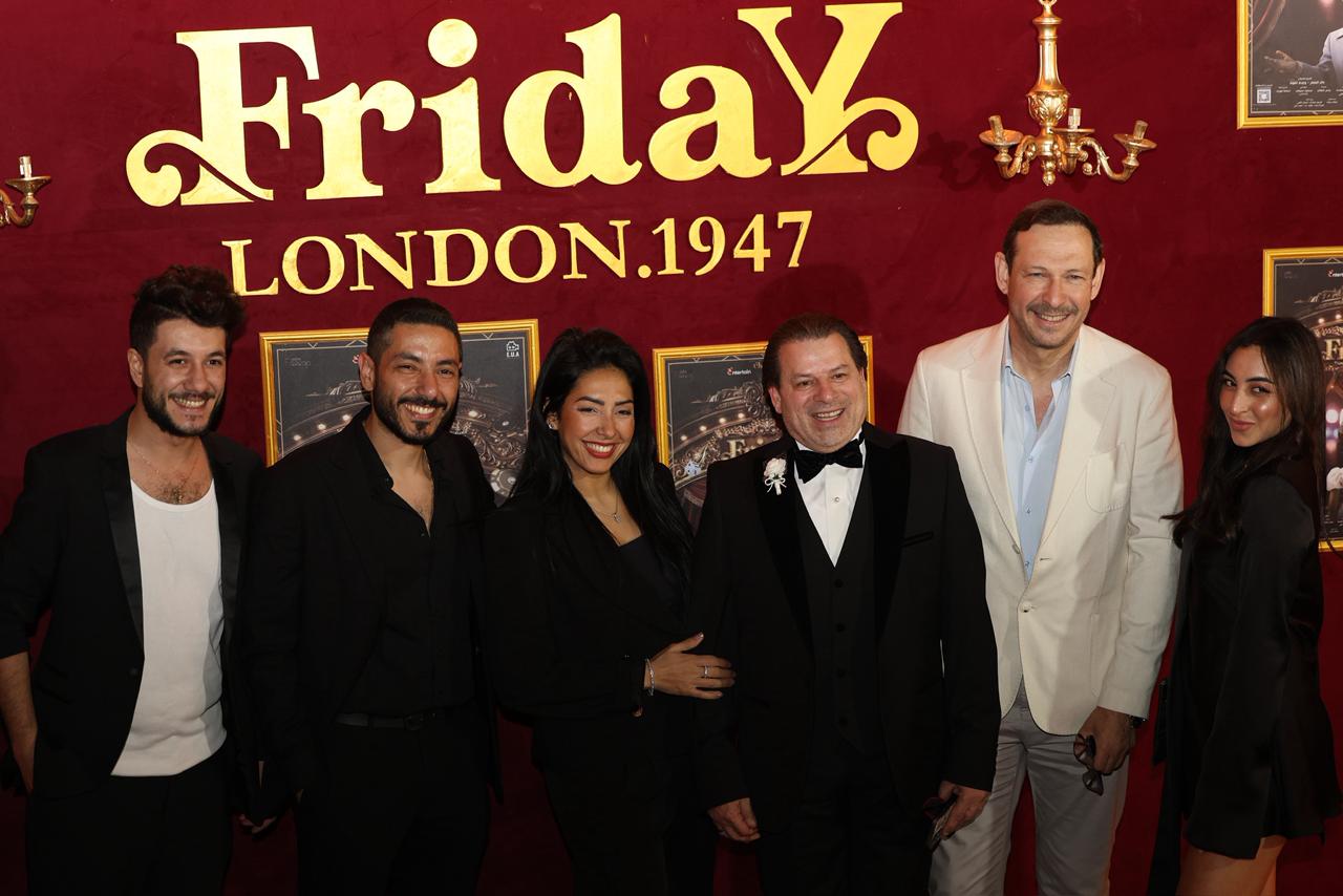 نجوم الفن والاعلام في العرض المسرحي فرايداي  (9)