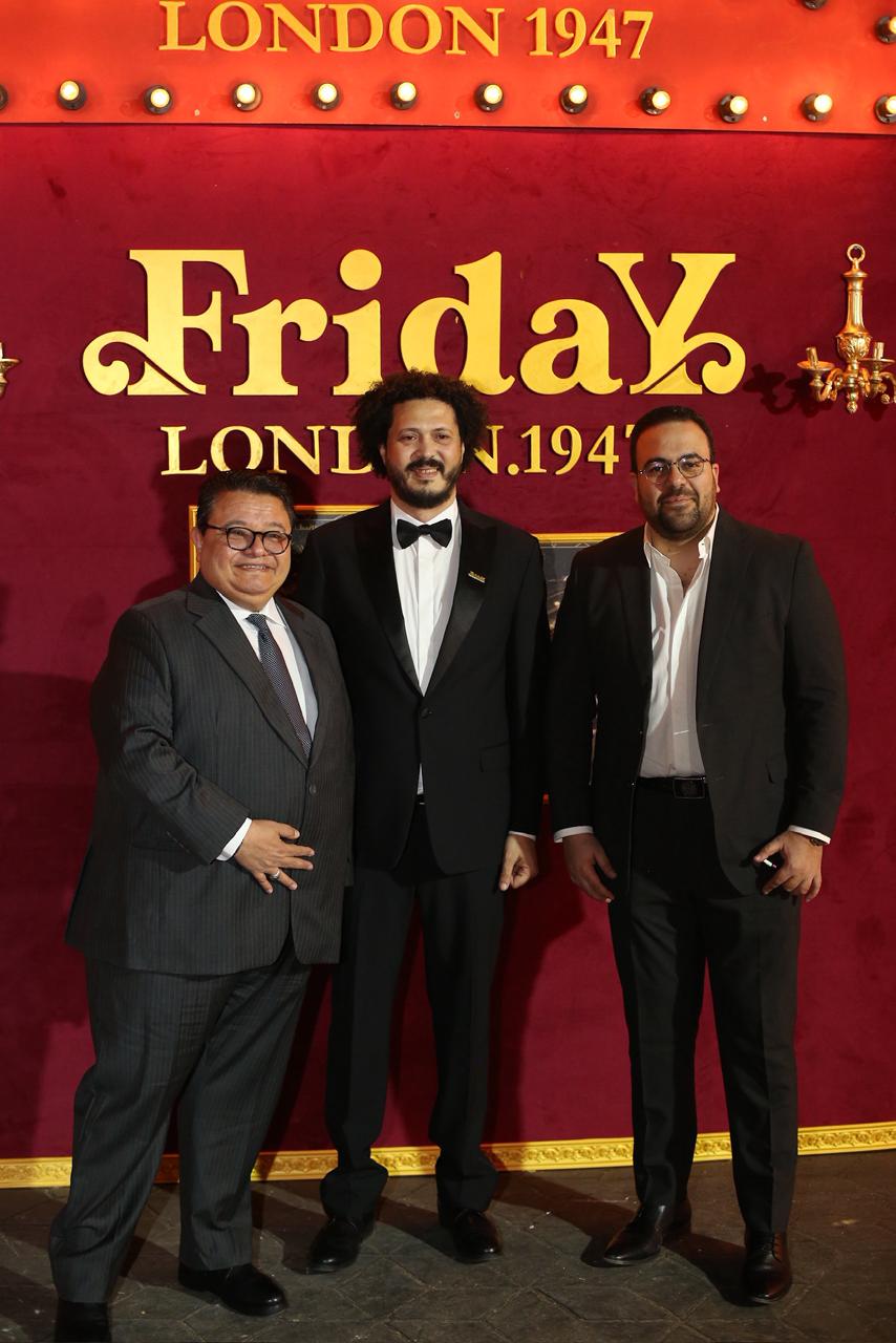 نجوم الفن والاعلام في العرض المسرحي فرايداي  (14)