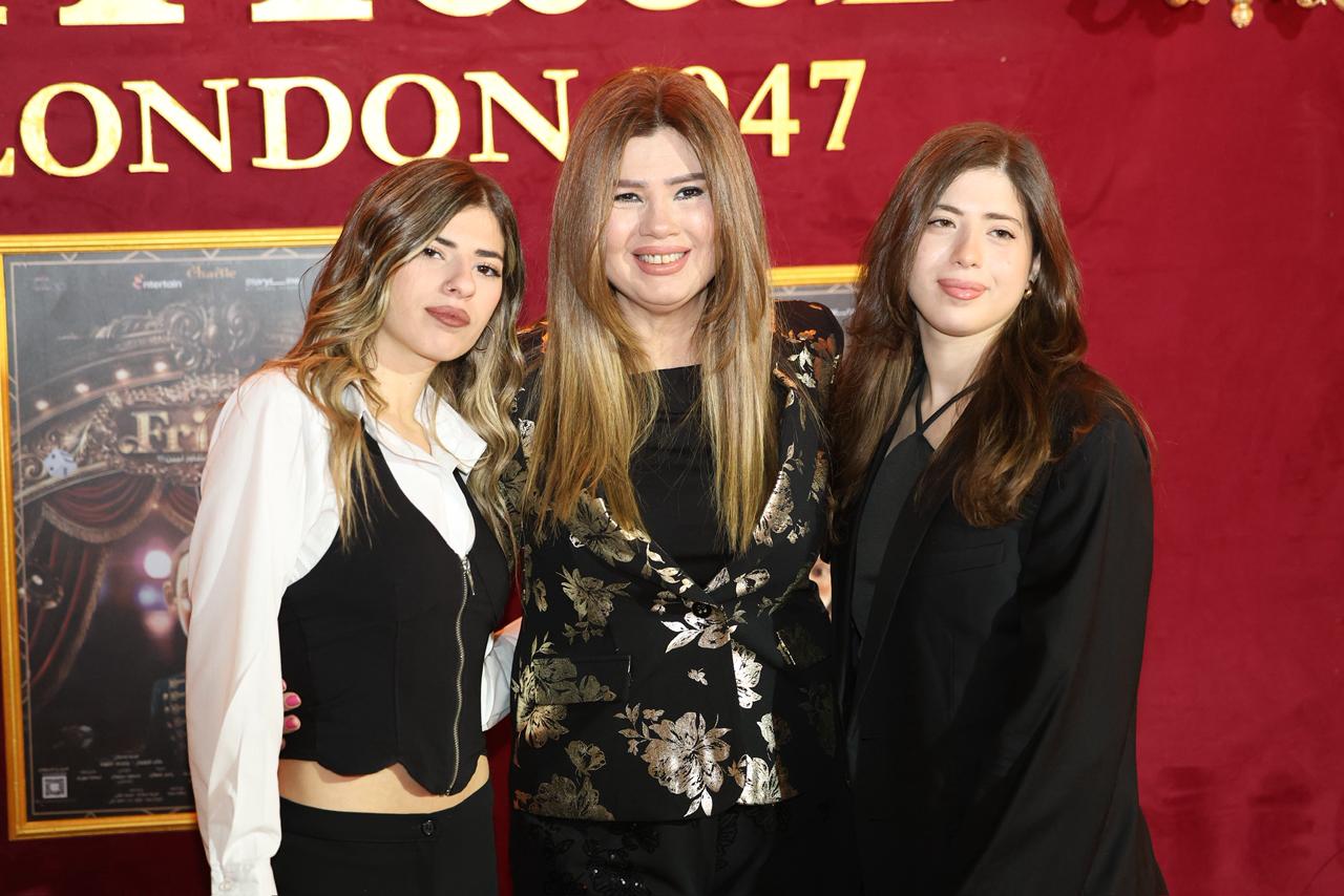 نجوم الفن والاعلام في العرض المسرحي فرايداي  (1)